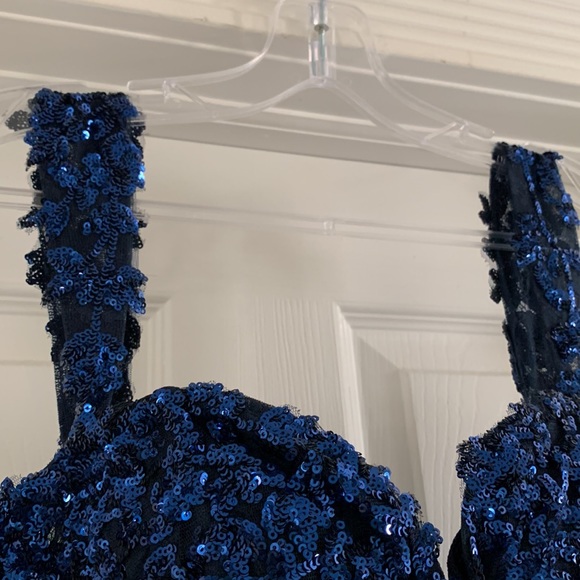 Brand New Ellie Wilde for Mon Cheri Evening Gown EW34012 Navy size 0 - Picture 5 of 10